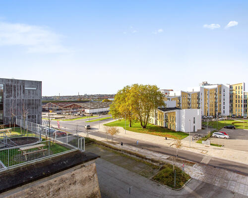 Utrolig flot stor 2 værelses lejlighed på 76 m² beliggende i flot nyere ejendom.