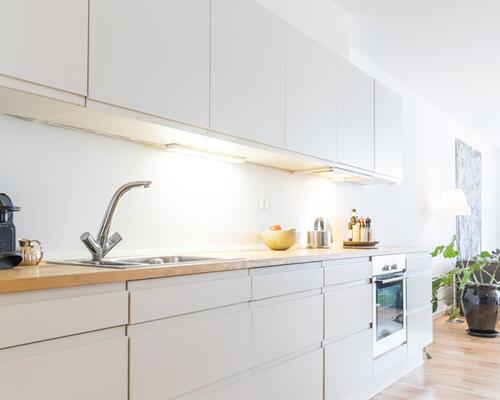 Ideelt beliggende på Amerika Plads ved Langelinie, få skridt fra Østerport Station og metroen med fremragende transportforbindelser og en attraktiv københavnsk adresse.