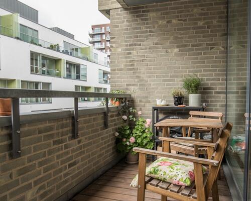 Ideelt beliggende på Amerika Plads ved Langelinie, få skridt fra Østerport Station og metroen med fremragende transportforbindelser og en attraktiv københavnsk adresse.