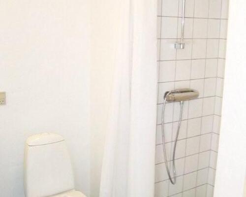 Stor lys 2-værelses studiebolig i Vestbyen