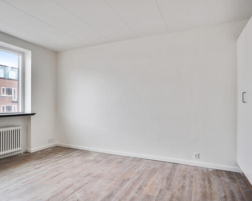 3 værelses renoveret lejlighed på 127 m²