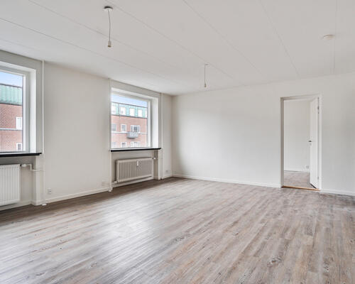 3 værelses renoveret lejlighed på 127 m²