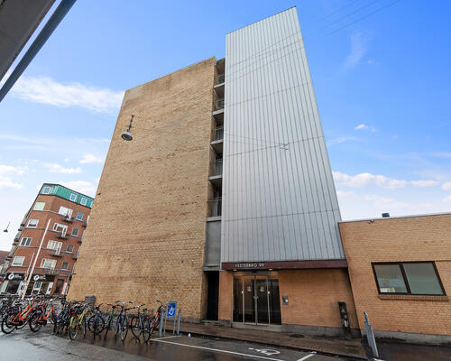 3 værelses renoveret lejlighed på 127 m²