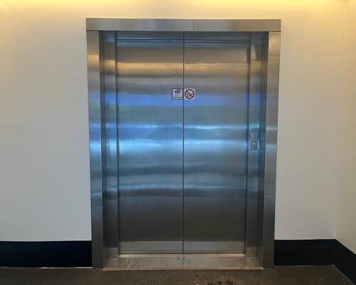 3 værelses renoveret lejlighed på 127 m²