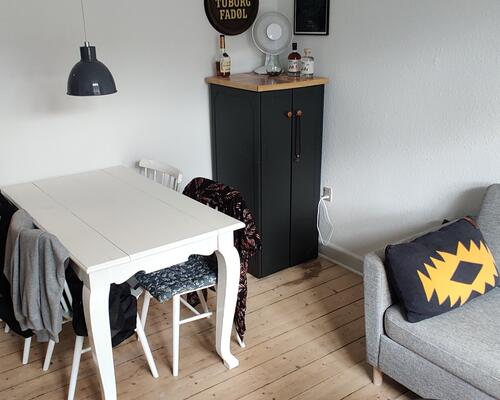 Charmerende 2. værelses lejlighed