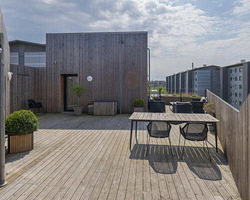 Lækker nyere lejlighed, med altan, på Frederiksberg