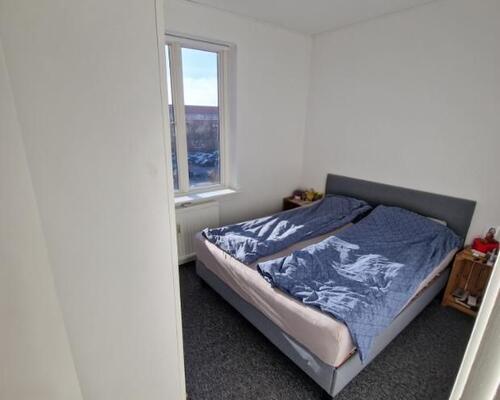 God 2 værelses lejlighed midt i byen