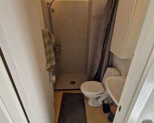 God 2 værelses lejlighed midt i byen