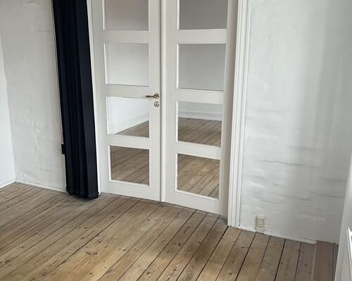 Fin lejlighed nær Østre Anlæg - muligt at få første måneds husleje gratis.