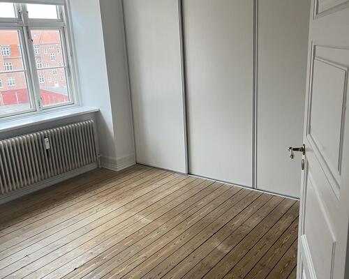 Fin lejlighed nær Østre Anlæg - muligt at få første måneds husleje gratis.