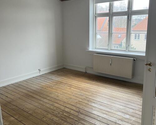 Fin lejlighed nær Østre Anlæg - muligt at få første måneds husleje gratis.