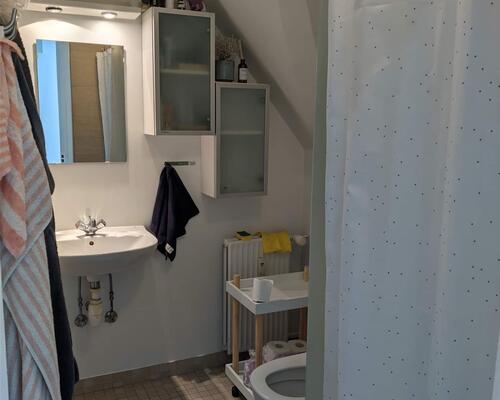 Hyggeligt værelse i bofællesskab på Skovvangsvej
