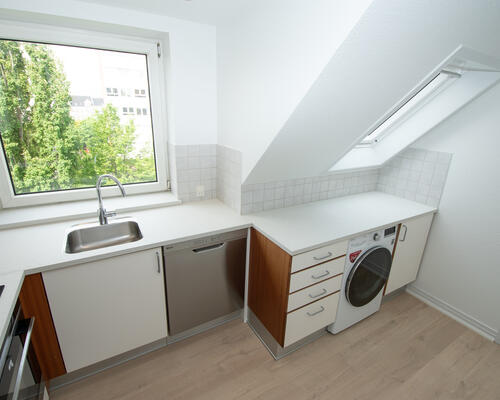 Lys og moderne lejlighed med gårdhave i Aalborg