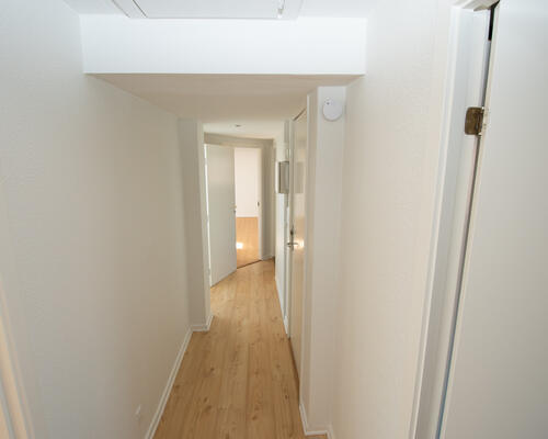 Indbydende taglejlighed med skøn udsigt og moderne faciliteter