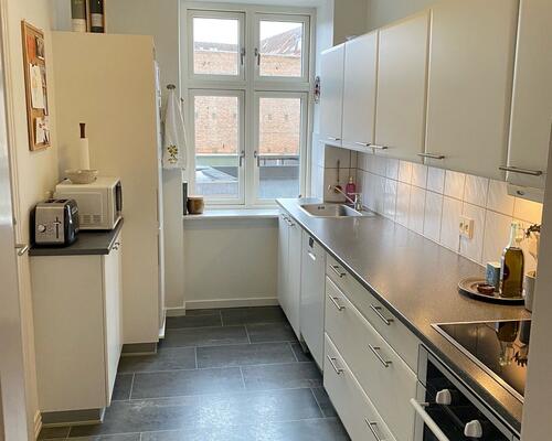 Herskabelig 2-værelses med sydvendt altan