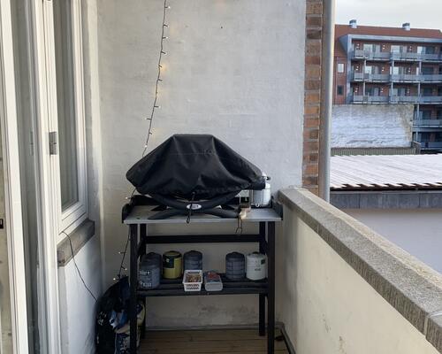 Herskabelig 2-værelses med sydvendt altan