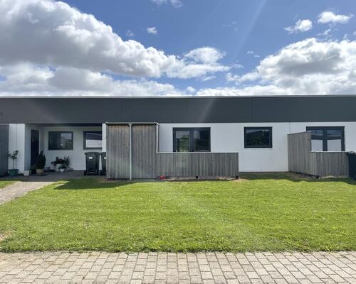 Rækkehus med egen have i Skrillinge