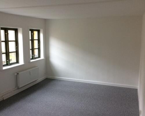 2 vær. lejl. på Mellemgade