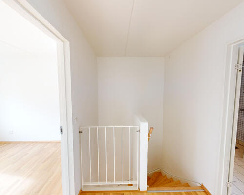 4-værelses rækkehus i forstad til Århus