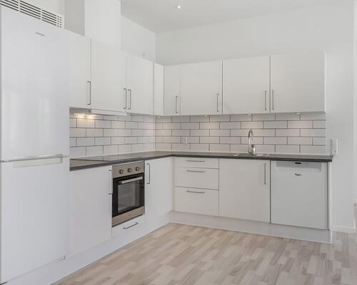 Skøn lys 3 værelses lejlighed