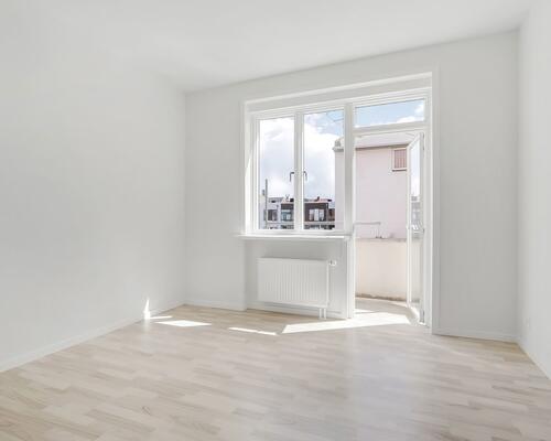 Skøn lys 3 værelses lejlighed