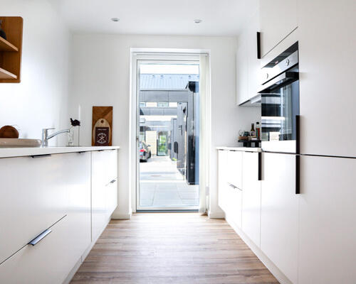 MODERNE RÆKKEHUS I JASMINPARKEN