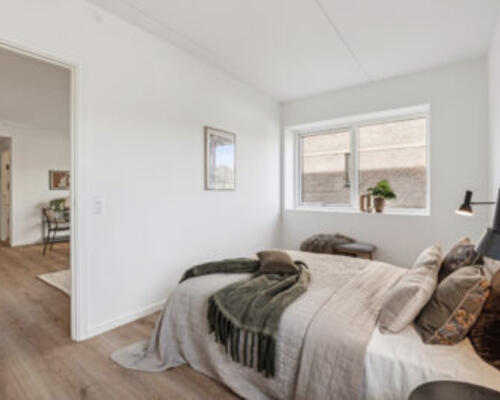 Skøn og lækker 2-værelses lejlighed med altan