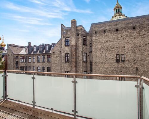 Perfekt beliggende lejlighed med altan | København K