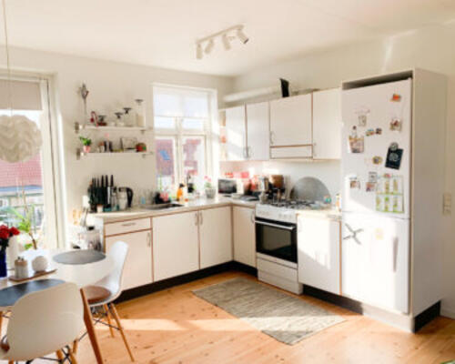 Dejlig 3-værelses lejlighed med altan