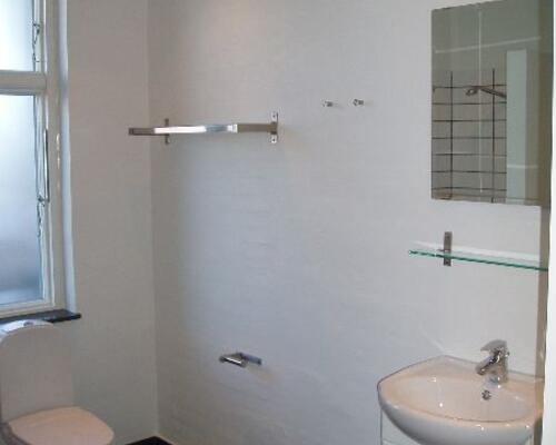 Pæn 2-værelses lejlighed