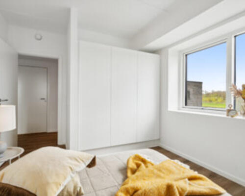 Skøn og lækker 4-værelses lejlighed med terrasse