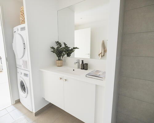 Rummelig 3-værelses på 4. sal med altan