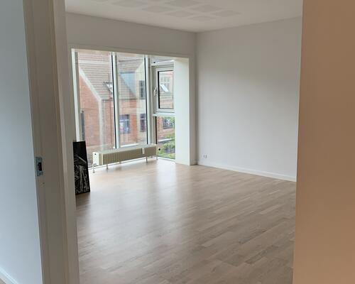 Lækker lejlighed i centrum!