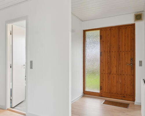 Indflytningsklar villa med skøn have, Viby J