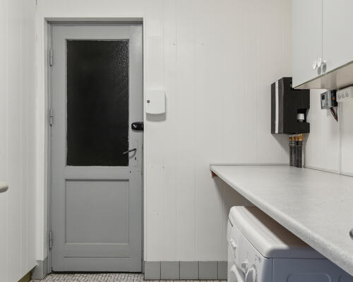 Indflytningsklar villa med skøn have, Viby J