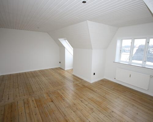 FLOT ISTANDSAT 2 VÆRELSES LEJLIGHED