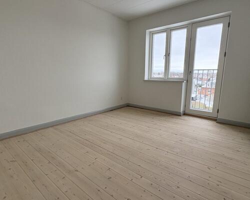 3 værelses – Skibhusvej 147 3. tv – Odense C