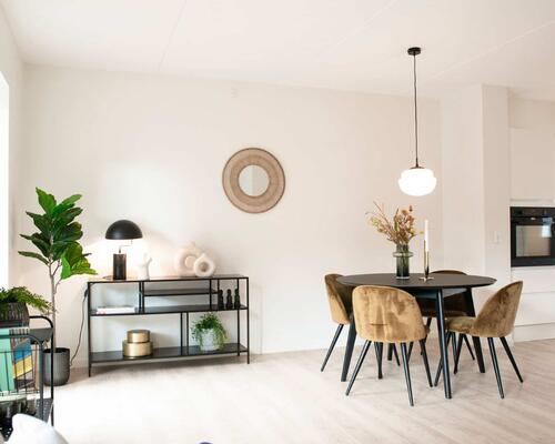 Lys 2-værelses lejlighed i Asani Haven