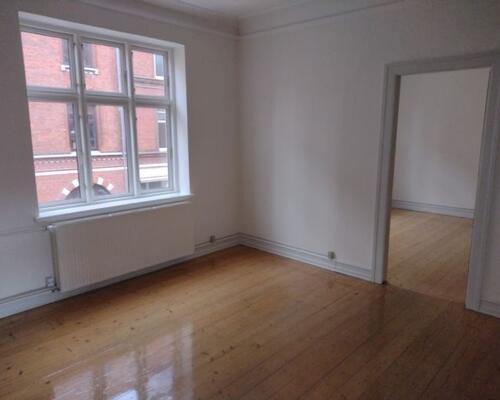 4 værelses lejlighed i Odense C