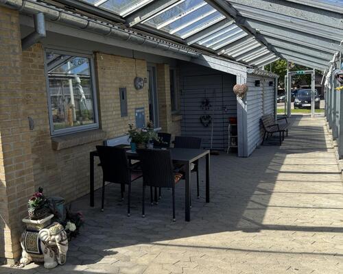 Rosengårdsvej 1, Oue