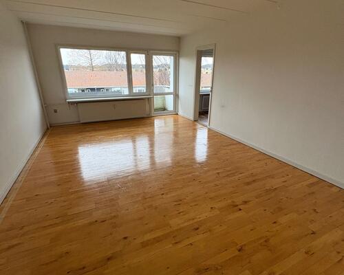 Rumlig 3. værelses lejlighed