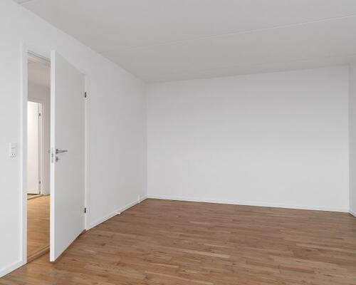 Indbydende 2-værelses lejlighed med stor altan og skøn udsigt