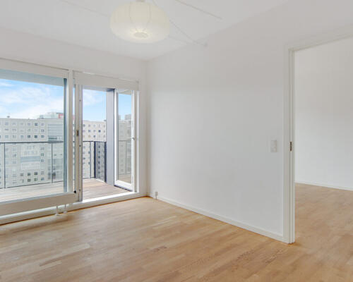 Exclusive 97 m² Apartment with Two Sunny Balconies