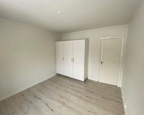 Flot lys 3 værelses lejlighed.