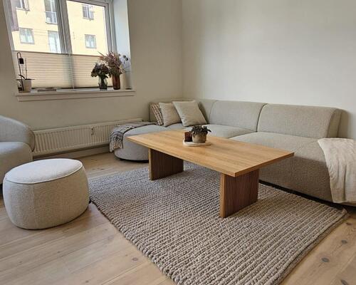 Flot og rummelig nyistandsat møbleret lejlighed | Søborg