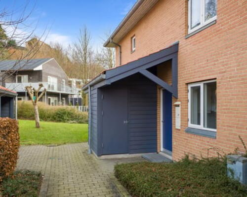 Attraktiv rækkehus tæt ved fjorden