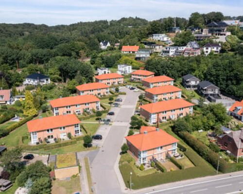 Attraktiv rækkehus tæt ved fjorden