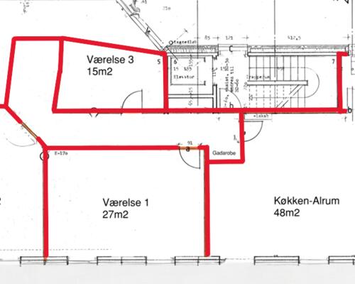 Nyrenoveret 4-værelses lejlighed med altan i Odense City