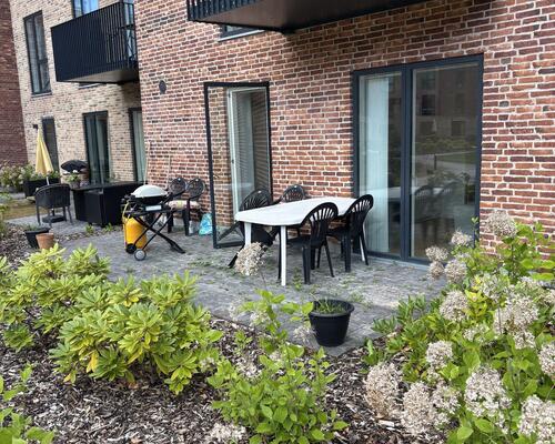 Super lejlighed med 2 terrasser + altan ☀️ Delevenlig for 3 😍<br>