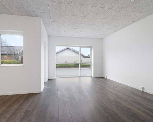 Attraktiv stuelejlighed med altan, terrasse og direkte adgang til lækre fællesarealer 😍<br>